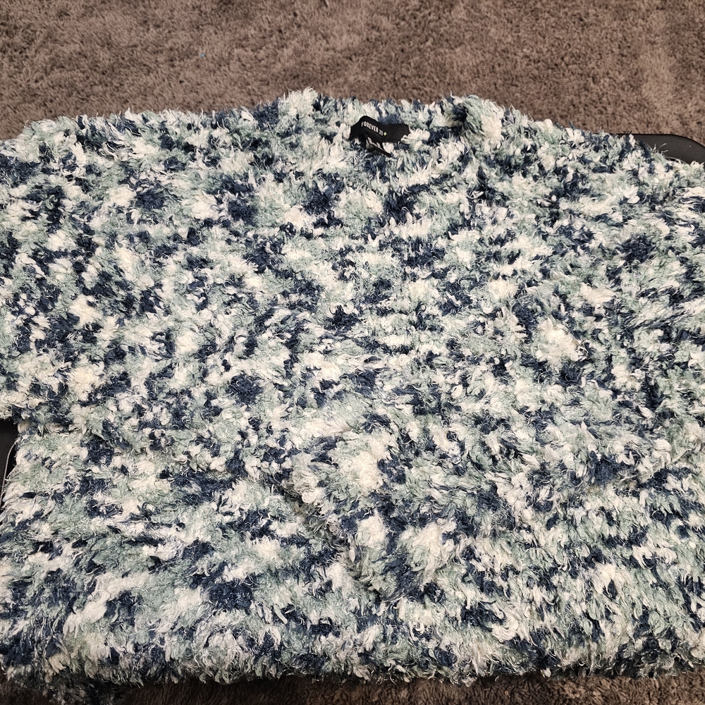 Cozy Textured Sweater in Blue and White